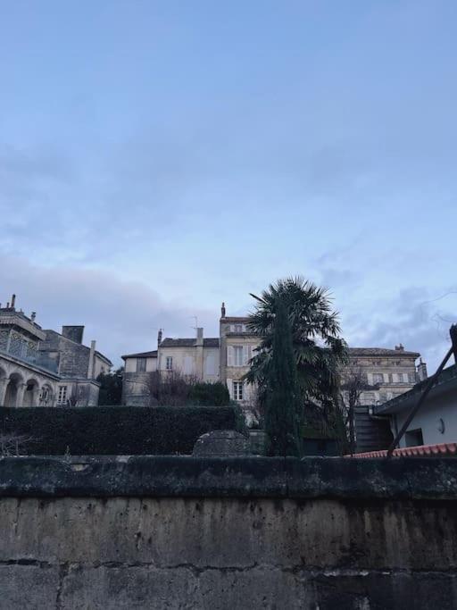 Maison + Parking Prive Au Coeur Angouleme 60M2 Экстерьер фото